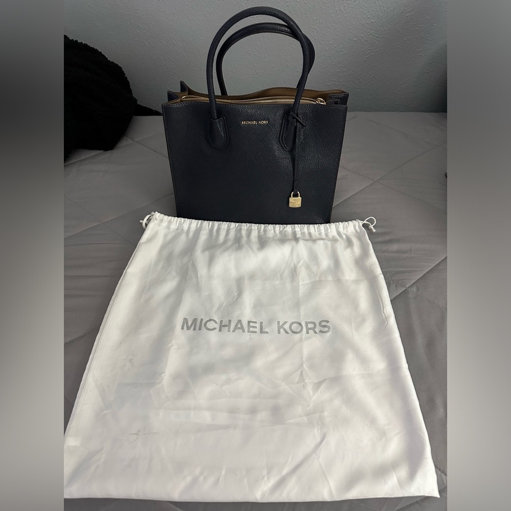 Michael Kors squared purse